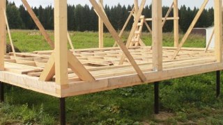 Сарай на винтовых сваях или хозблок на сваях Железнодорожный цена от 2562 руб. / шт.